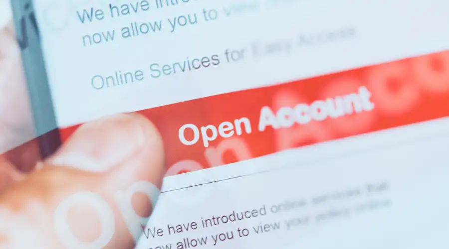 How to Open a Bank Account Abroad for Your Family After Relocating