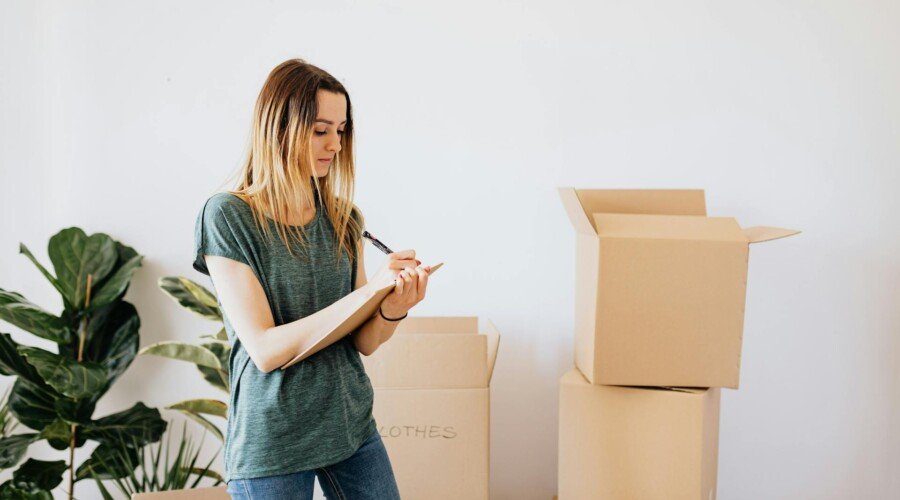 Jumping Continents: What Moving Abroad Really Feels Like