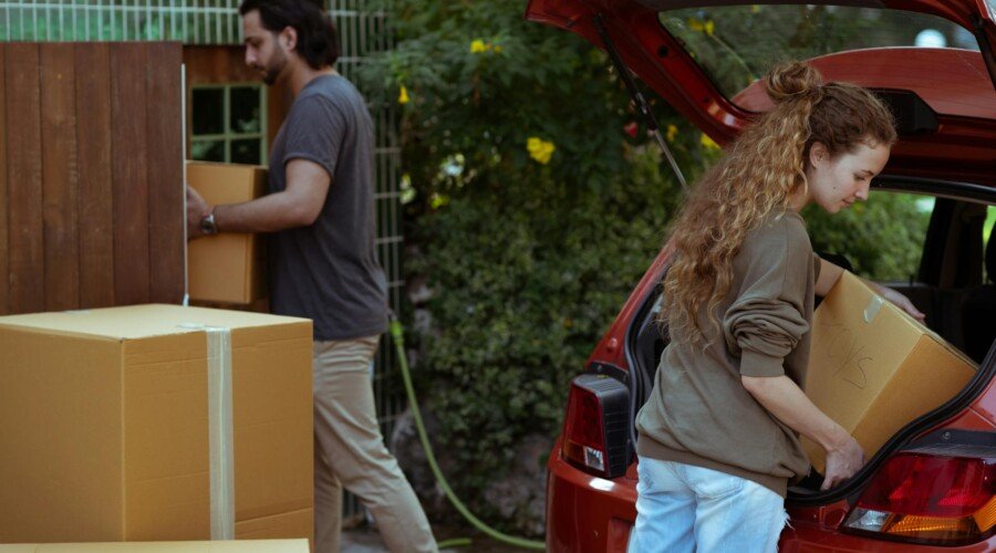 Long Distance Moving Guide: Furniture Prep, Costs, Best Movers, and Stress-Free Tips